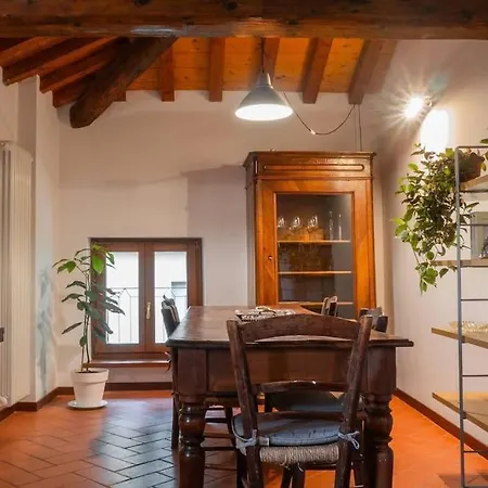Apartment La Finestra Sul Civico Cinque