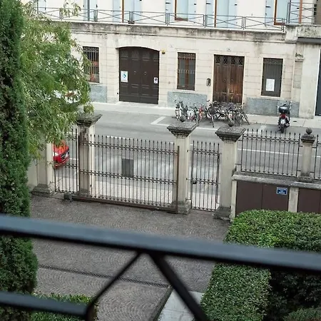 La Finestra Sul Civico Cinque Apartment