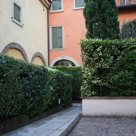La Finestra Sul Civico Cinque
